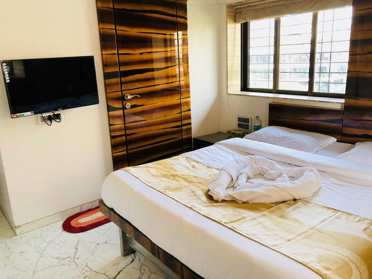 Pinaki Comfort Apartment Mumbai